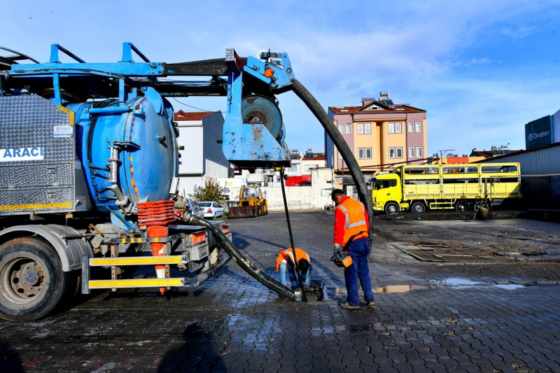 Belediye, Sanayide Temizlik Çalışmaları Yaptı